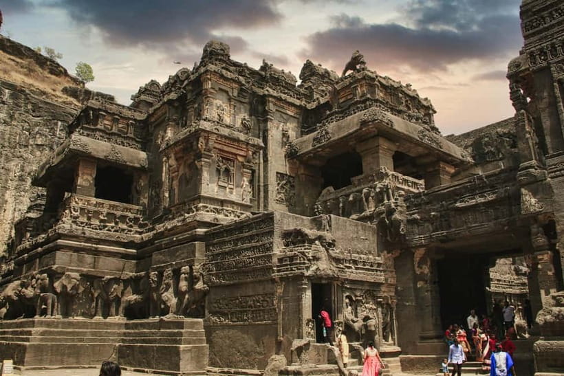 From Aurangabad: 2-Day Ajanta and Ellora Caves Private Tour - Ellora Caves: Three Religions Carved into One Big Site