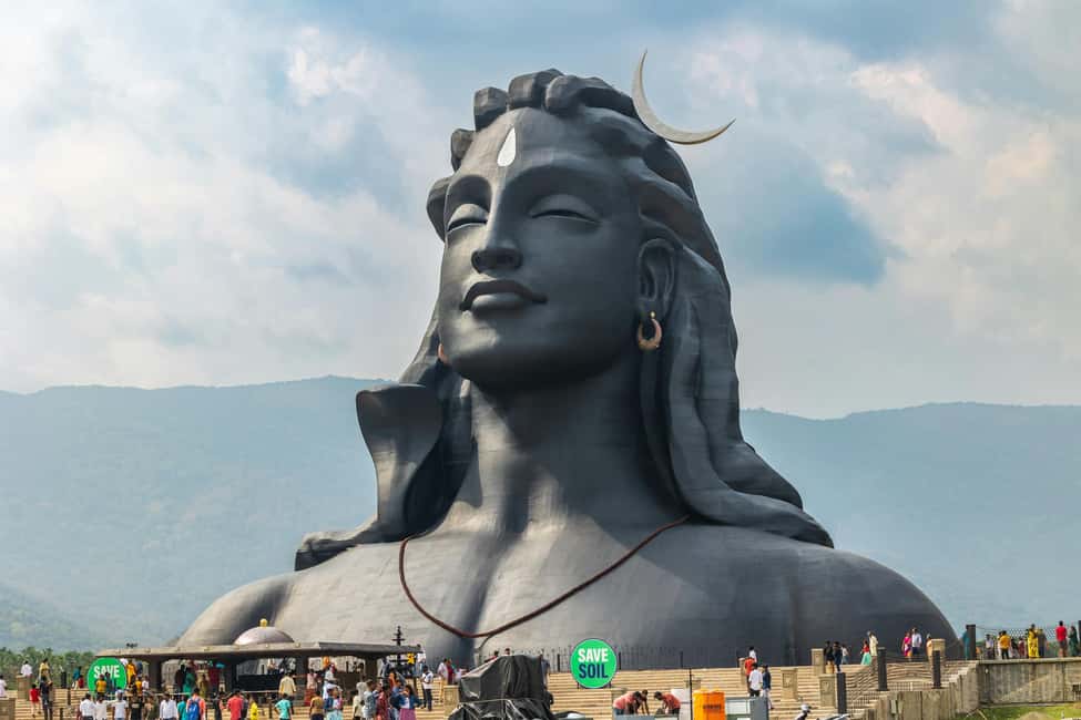 From Bangalore: Lepakshi Temple and Adiyogi Statue Day Trip - An 8-hour day trip that starts with a real road break