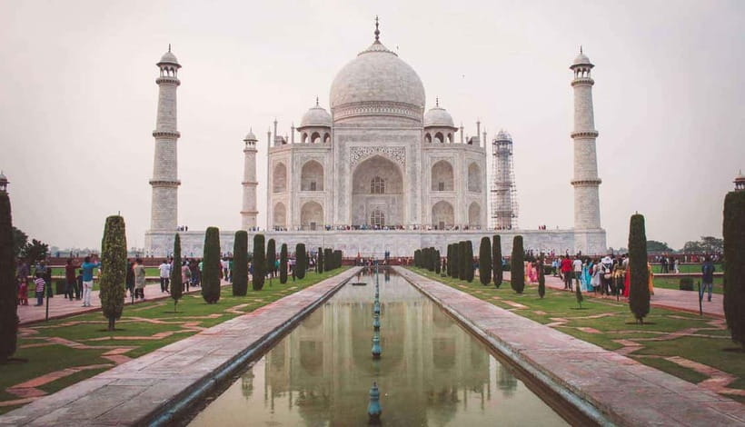 From Delhi: 2-day Golden Triangle trip to Agra and Jaipur - Agra Day 1: Taj Mahal and Agra Fort with an English guide
