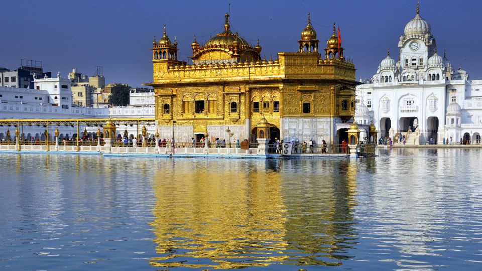 From Delhi: 2-Days Amritsar Tour by Train - The Shatabdi Express rhythm: a smooth start from Delhi
