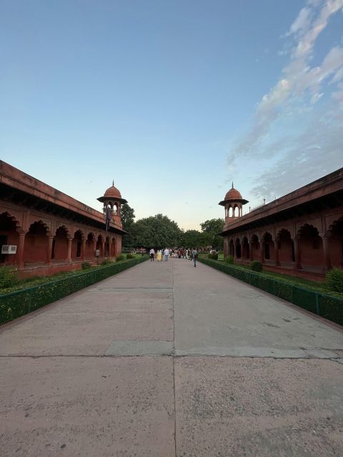 From Delhi: 2-Days Golden Triangle Tour to Agra and Jaipur - City Palace and Jantar Mantar: When Jaipur Gets Practical