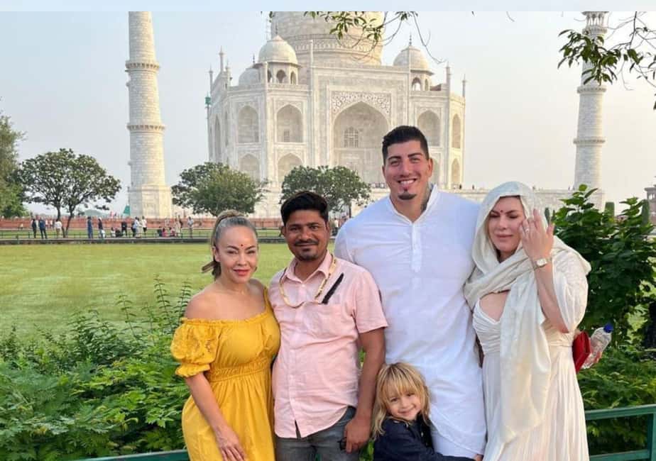 From Delhi: 2 Days Taj Mahal & Agra Tour With Fatehpur Sikri - Day 2: sunrise Taj Mahal timing, breakfast, and then Fatehpur Sikri