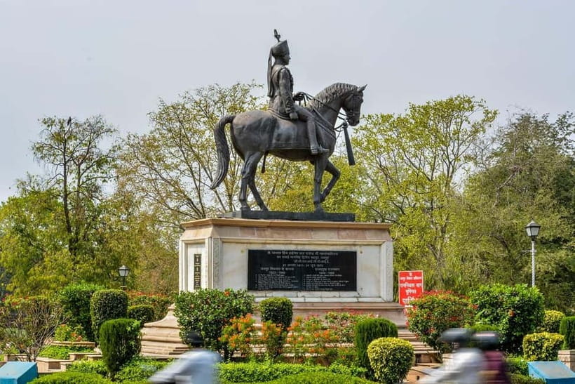 From Delhi: 3-Days Private Golden Triangle Tour - Comfort and vehicle logistics: what the AC car changes