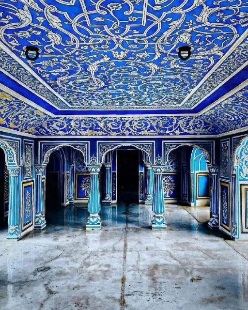 From Delhi: 4-Day Private Golden Triangle Tour India - Timing quirks: Friday Taj closure and Monday site swaps