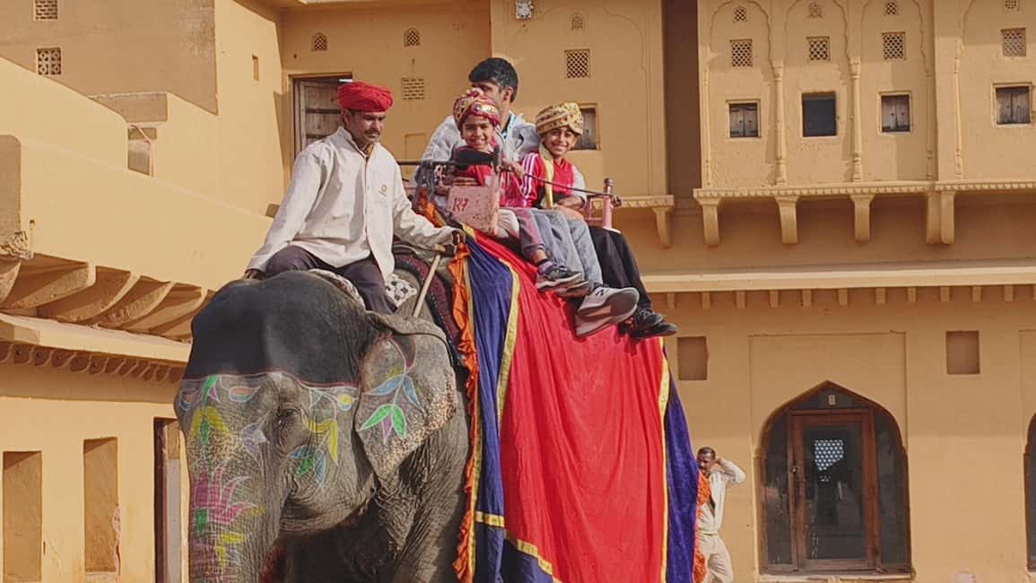 From Delhi: 5 Days Golden Triangle Tour - The trade-offs: shop stops, pacing shifts, and hard moments