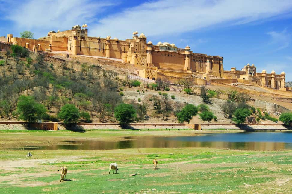 From Delhi: 8-Day Golden Triangle Jodhpur Udaipur Tour - The big idea: Golden Triangle meets Rajasthan’s fort-and-lake mood