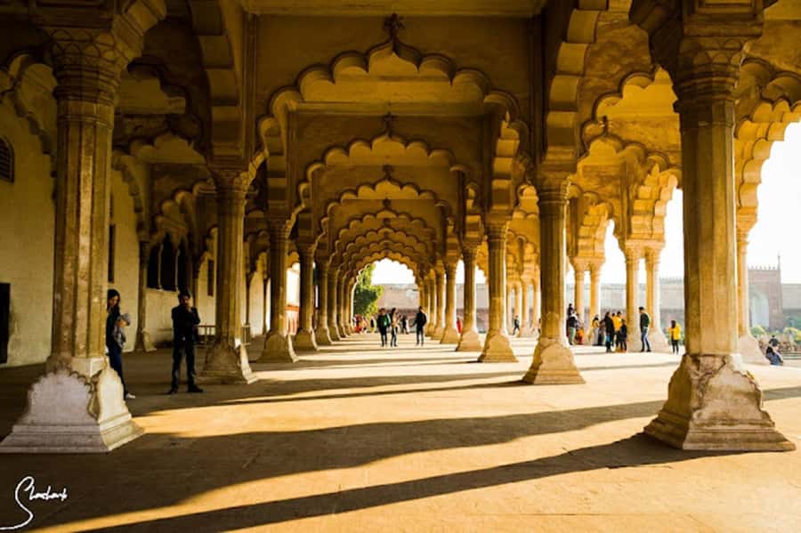 From Delhi: Agra Private Tour with Fast Entry to Taj mahal - Agra Fort UNESCO stop: when the day gets heavier and more political