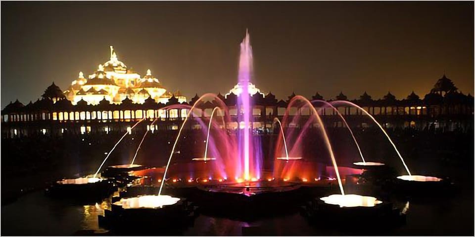 From Delhi: Akshardham Tour With Light & Water Show - Guided storytelling: why a good guide changes everything