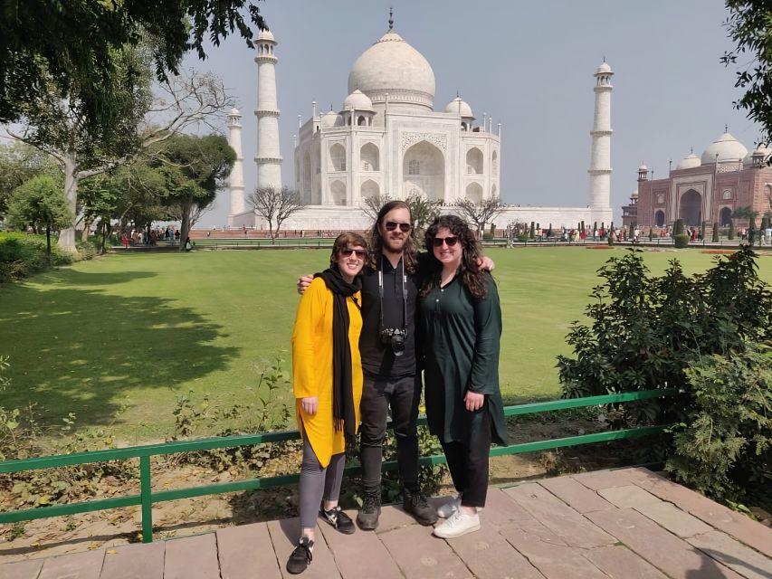 From Delhi: All-Inclusive Taj Mahal Day Tour with transfers - Delhi to Agra: the day starts with real comfort