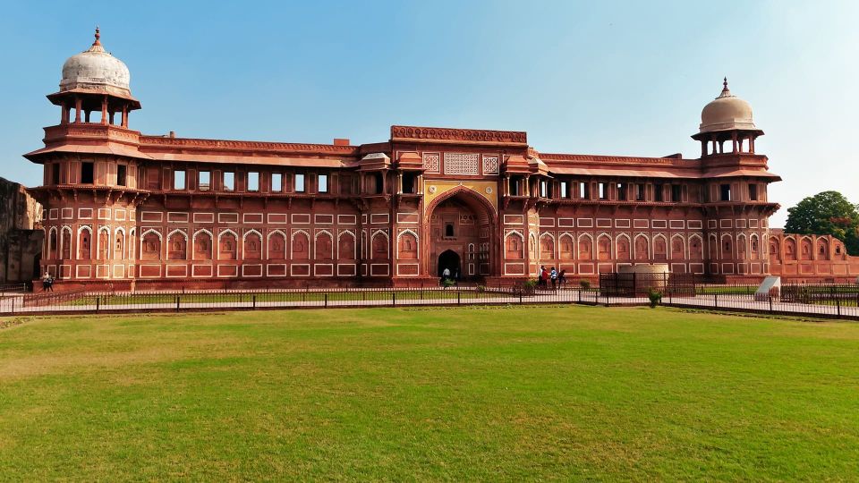 From Delhi: All-Inclusive Taj Mahal Day Tour with transfers - Who this tour fits best (and who should skip it)