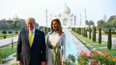 From Delhi: Deluxe Taj Mahal and Agra tour with Luxury Cars - Luxury car pickup from Delhi with a driver you’ll actually rely on