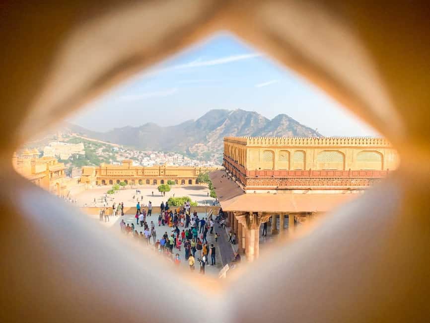 From Delhi: India's Golden Triangle Tour in 3 Days - Day 1 in Delhi: Old Delhi Lanes, Jama Masjid, and a Rickshaw Ride