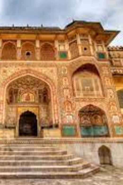 From Delhi: Jaipur Private Full-Day Guided Tour - Jantar Mantar: The World’s Largest Stone Astronomy Lesson
