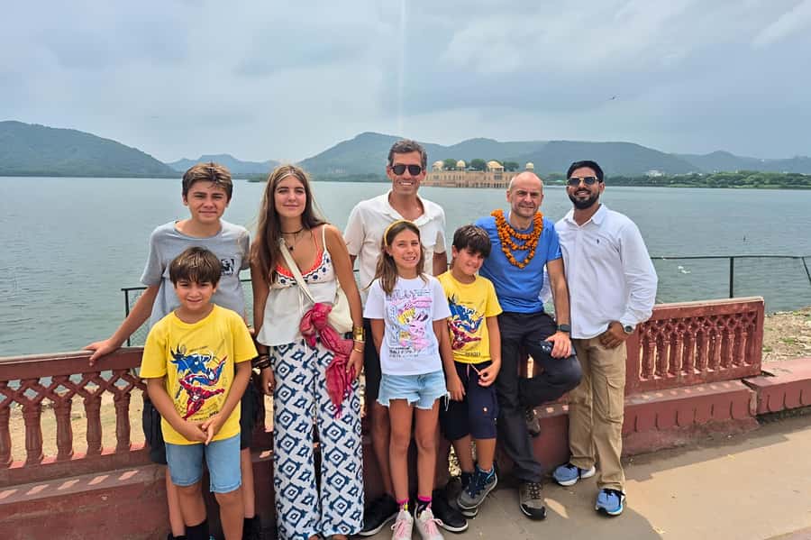 From Delhi: Jaipur Sightseeing Day Tour with Hotel Pickup - Rolling Out of Delhi: The AC Drive and Private Driver Setup