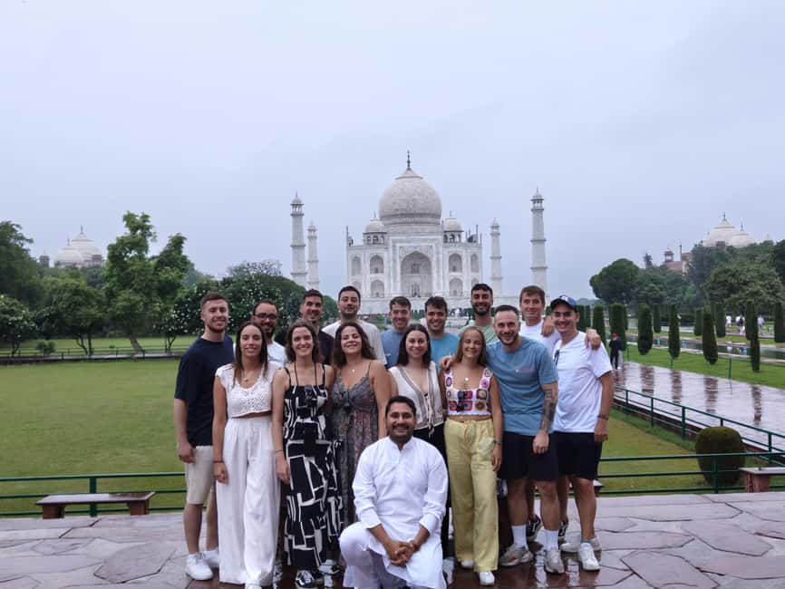 From Delhi: Private 2-Day Golden Triangle Luxury Tour - The hotel night: 4-star or 5-star, plus how room sharing works