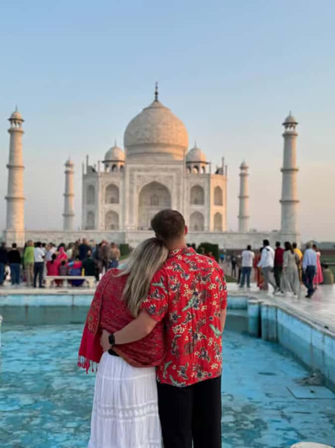 From Delhi: Same Day Taj Mahal Tour with lunch in 5 star - Getting From New Delhi to Agra Without the Headache