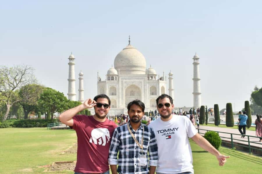 From Delhi: Same Day Taj Mahal Tour with lunch in 5 star - Baby Taj (Itimad-ud-Daulah): The Calmer Pace Before Lunch