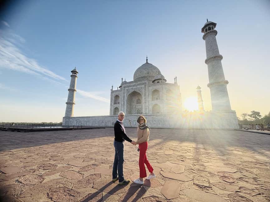 From Delhi: Sunrise Taj Mahal & Agra Tour with 5-Star Meal - Key things that make this tour work