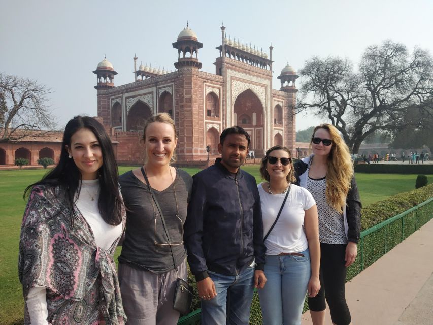 From Delhi: Sunrise Taj Mahal & visit Elephant Conservation - Sunrise Taj Mahal: the best part is the light and the calm