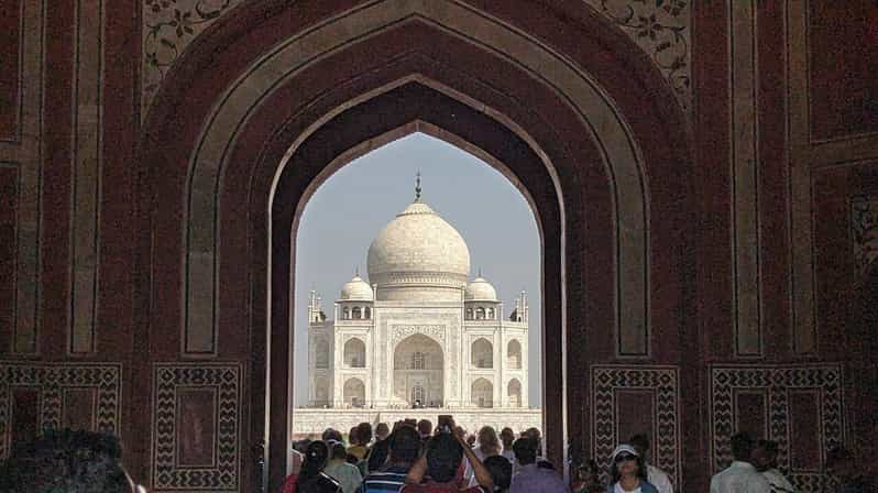 From Delhi: Taj Mahal & Agra Day Trip with Jaipur Drop - Languages and how that affects your visit