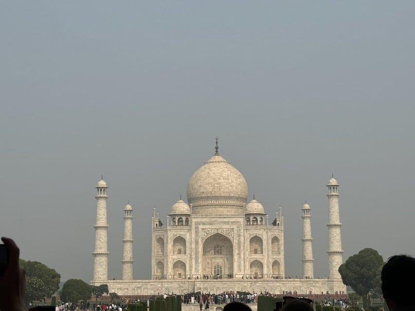 From Delhi: Taj Mahal & Agra Day Trip with Jaipur Drop - Agra Fort UNESCO: history you can walk through