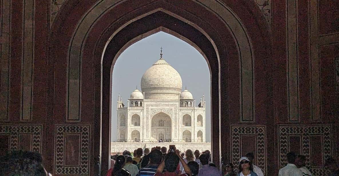 From Delhi: Taj Mahal & Agra Day Trip with Jaipur Drop - The car part that people actually feel: comfort, pacing, and drop-off