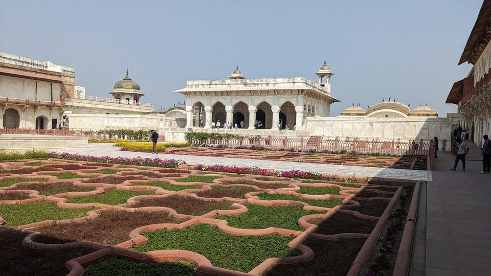 From Delhi: Taj Mahal & Agra Day Trip with Jaipur Drop - What to bring (and what to leave behind)