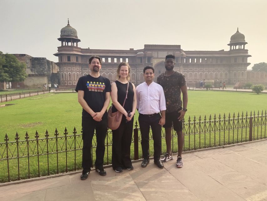 From Delhi: Taj Mahal, Agra Fort, and Baby Taj Private Tour - Agra Fort: Red Sandstone Palaces, Akbar, and Shah Jahan