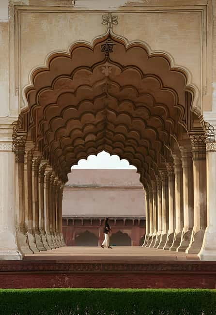 From Delhi: Taj Mahal, Agra Fort & Fatehpur Sikri Day Trip - Agra Fort After the Taj: Views, Palaces, and a Better Story Flow