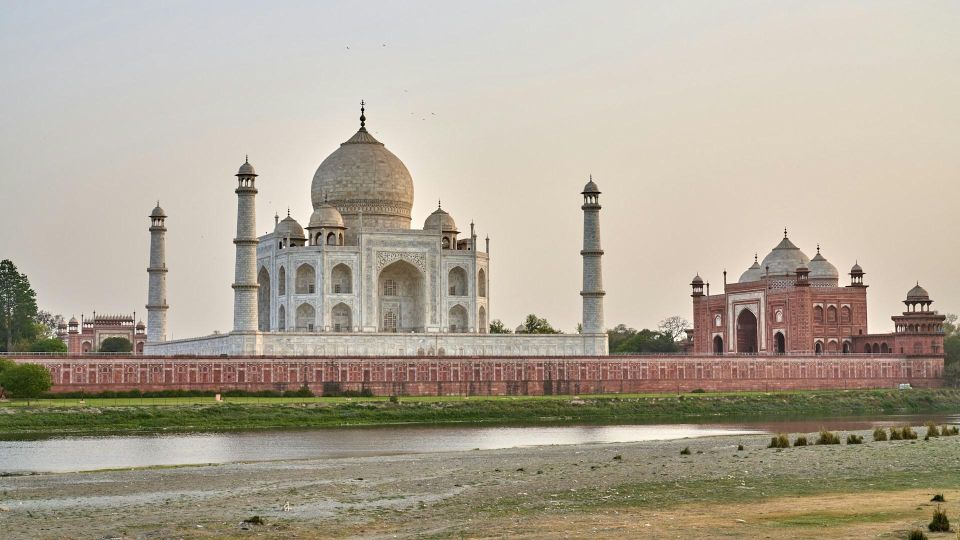 From Delhi: Taj Mahal & Agra Fort Private Tour with Options - Taj Mahal: the story is the main event