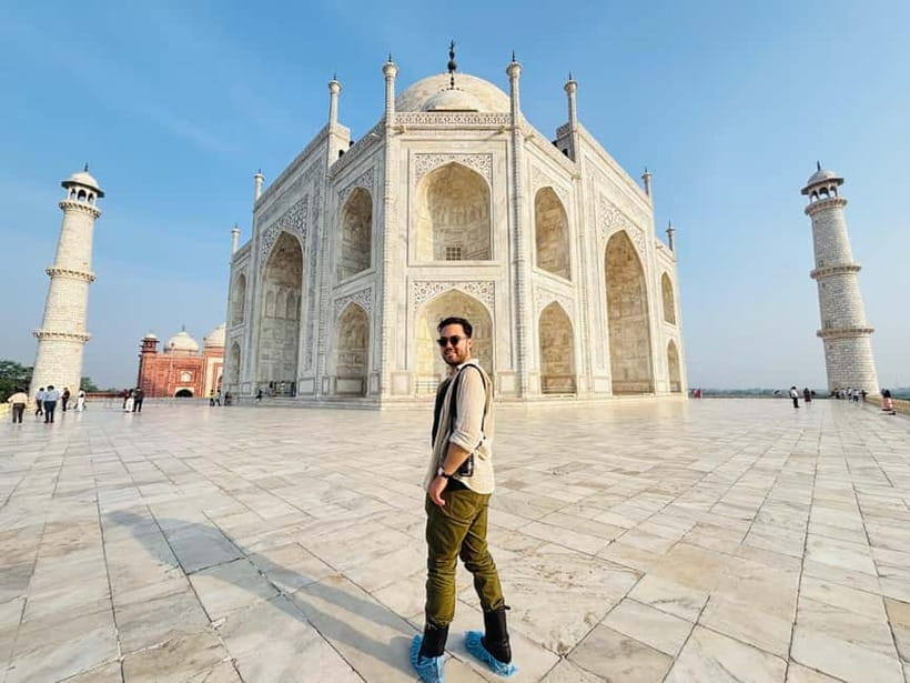 From Delhi: Taj Mahal & Agra Fort Tour with Transfers - Agra Fort With a Guide: More Than Walls and Towers