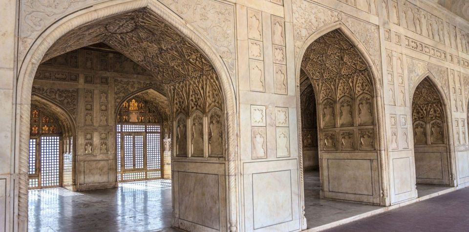 From Delhi: Taj Mahal & Agra Full Sameday Tour All Inclusive - Private AC car logistics and the many pickup/drop-off options