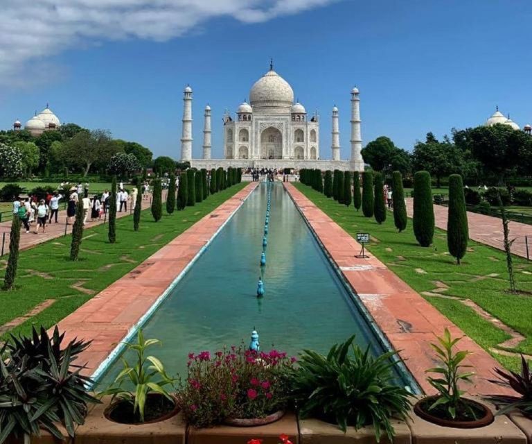 From Delhi: Taj Mahal & Agra Heritage Day Trip By Car - The 11-hour plan: what the day actually feels like