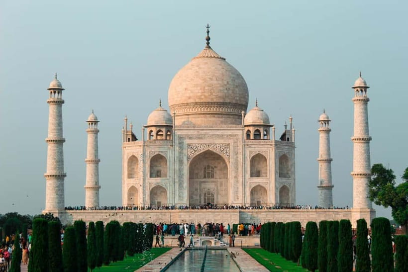 From Delhi: Taj Mahal, Agra & Mathura Tour by Car - Lunch in Agra: plan for a 45-minute reset