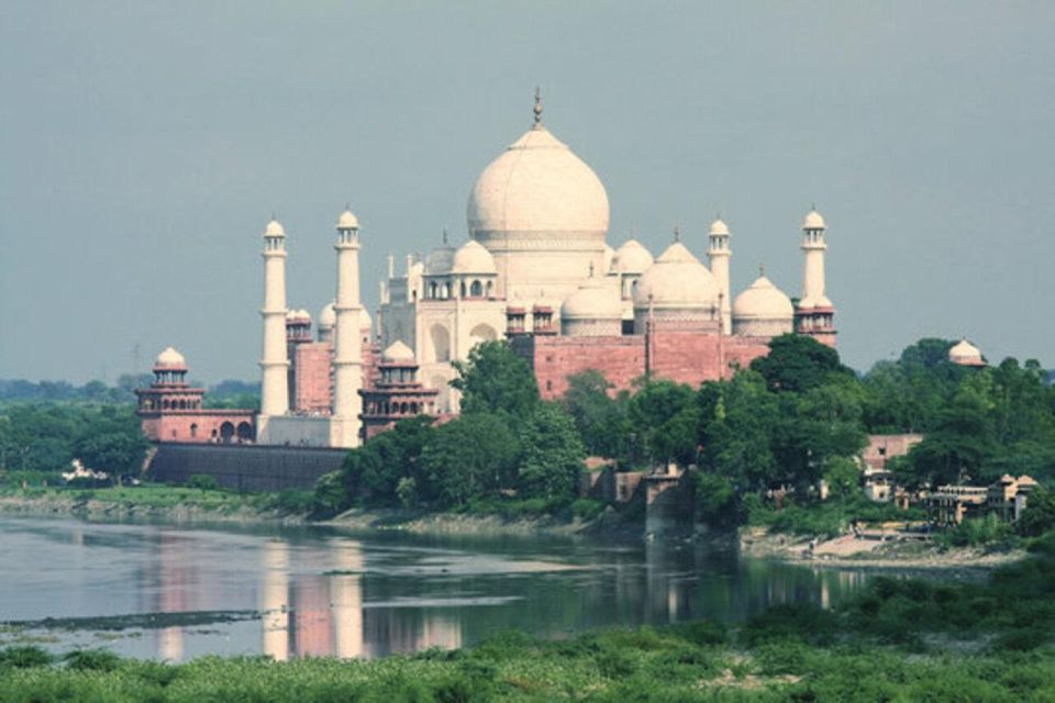 From Delhi: Taj Mahal, Agra & Mathura Tour by Car - Prem Mandir (Love Temple) in Vrindavan: architecture that feels like a night story