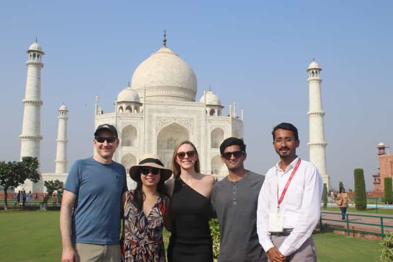 From Delhi: Taj Mahal & Agra Private Day Trip with 5<em>Meal – Key points before you go’ /></p>
<ul>
<li><strong>Expert guide at the Taj Mahal</strong>: you’ll get story and details tied to what you’re looking at</li>
<li><strong>Agra Fort’s Mughal design</strong>: palaces, mosques, offices, and gardens in one guided sweep</li>
<li><strong>Mughal heritage crafts</strong>: you may be able to connect the architecture to handiwork like marble carving</li>
<li><strong>Skip-the-line entry</strong>: less waiting can mean more looking time</li>
<li><strong>Optional 5-star buffet lunch</strong>: a simple way to avoid hunting for food mid-day</li>
<li><strong>Private day plan</strong>: you can ask questions and move at a human pace, not a herd pace</li>
</ul>
<h2 id="delhi-to-agra-by-ac-car-the-drive-that-sets-your-whole-day">Delhi to Agra by AC car: the drive that sets your whole day</h2>
<p><img width="960" height="639" decoding="async" src=