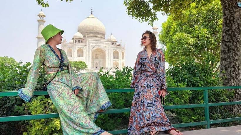 From Delhi: Taj Mahal & Agra Tour by Gatimaan Express Train - Languages and guide style: how to choose what kind of day you want