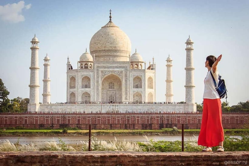 From Delhi: Taj Mahal Sunrise & Agra Fort Guided Day Trip - Tickets, Cards, and Cash: The Small Details That Matter in Agra