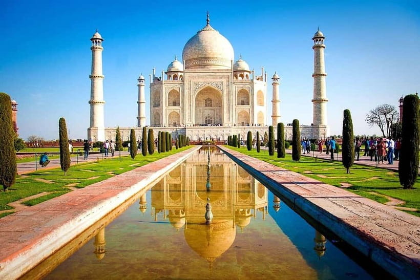 From Delhi: Taj Mahal Sunrise and Agra Fort Private Day Trip - Courtyard by Marriott Agra: breakfast or lunch that keeps the day realistic