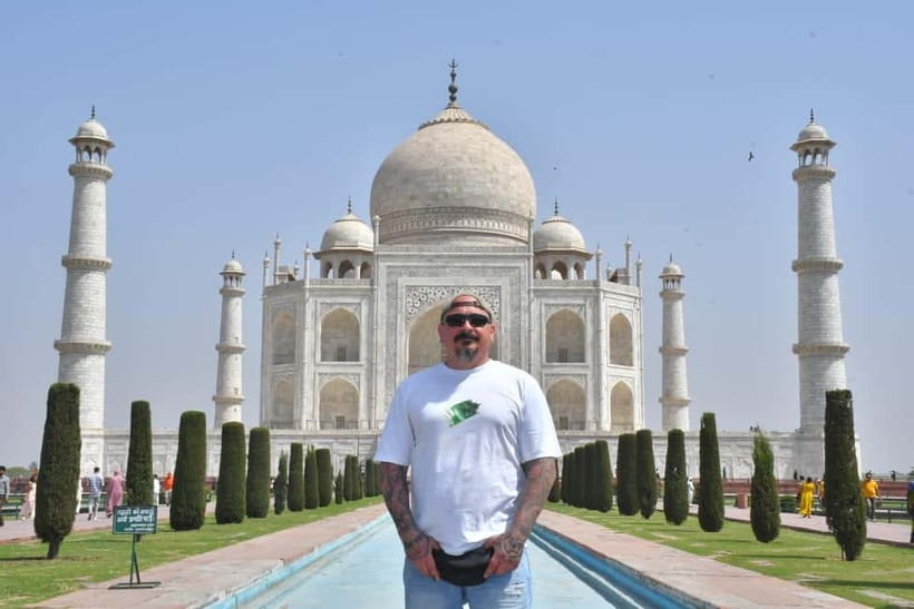 From Delhi: Taj Mahal Sunrise and Elephant Conservation Tour - Agra Fort: Mughal power with an easy Taj view