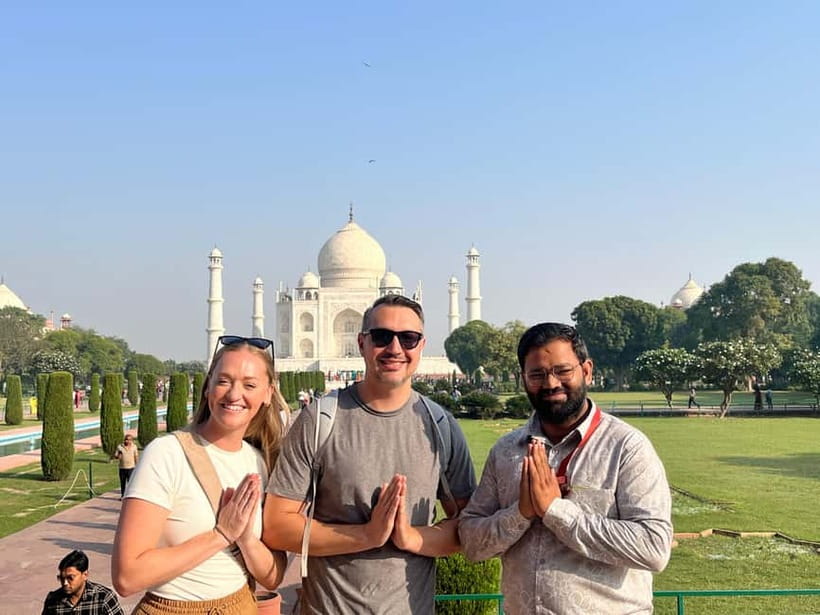 From Delhi: Taj Mahal Sunrise Tour with Elephant Conserver - The lunch break at DoubleTree by Hilton (and why timing matters)