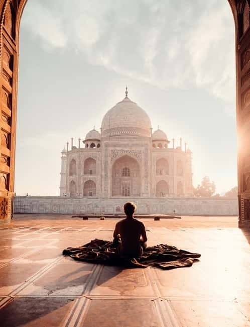 From Delhi: Taj Mahal Tour with Professional Photographer - Taj Mahal access: separate entrance and guided time for photos