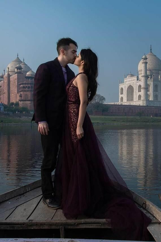 From Delhi: Taj Mahal with Photographer & Elephant SOS Tour - Taj Mahal: pro photos, guided pacing, and the separate entrance