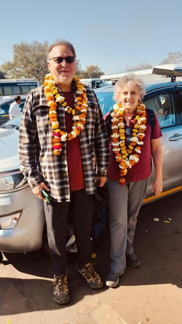 From Jaipur: Private Tajmahal Sunrise & Agra CityTour By Car - Getting into the Taj Mahal at opening time: skip-the-line help matters