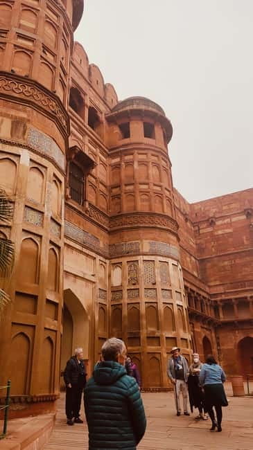 From Jaipur: Private Tajmahal Sunrise & Agra CityTour By Car - Taj Mahal sightseeing with a private live guide: what you should ask for