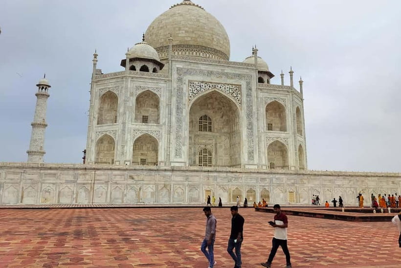 From Jaipur: Taj Mahal, Agra Fort, Baby Taj Day Trip by Car - Private air-conditioned car: Jaipur to Agra without the chaos