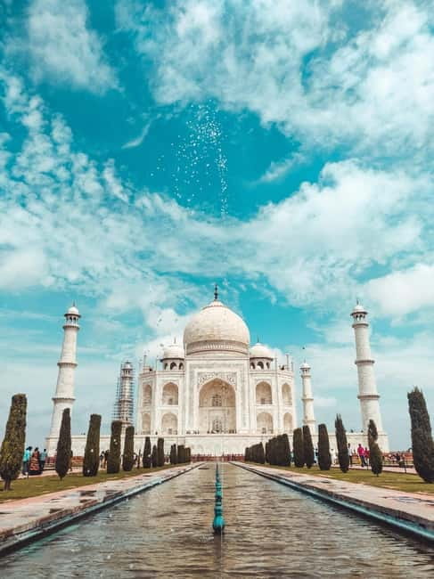 From Jaipur: Taj Mahal Same Day Guided Tour by Car - Entering the Taj Mahal: Skip-Line Help and a Guided Plan