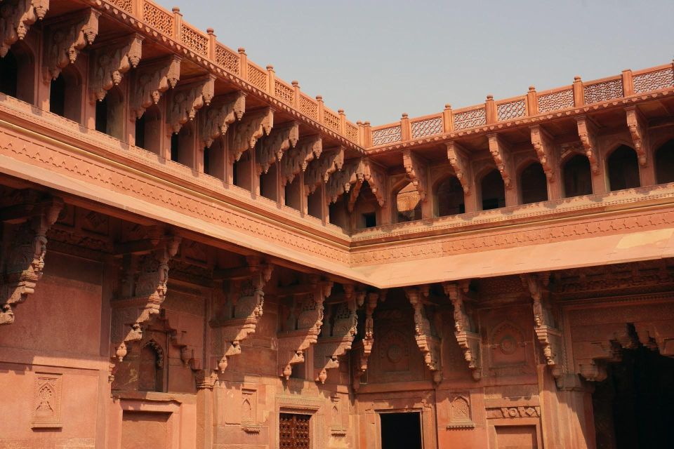 From Jaipur: Taj Mahal Sunrise Tour with Delhi Drop-Off - Agra breakfast: practical energy before Fort time