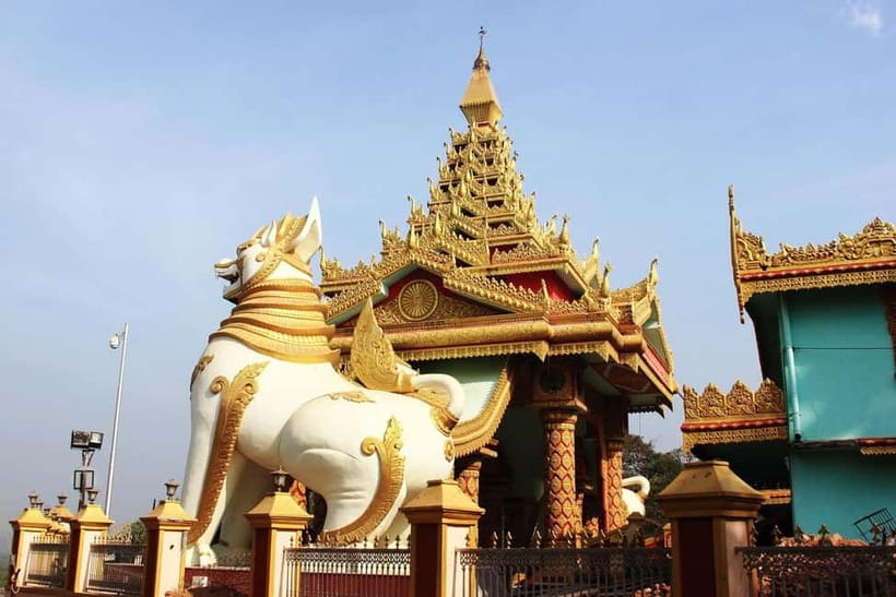 From Mumbai: Day Trip to Global Pagoda and Kanheri Caves - Kanheri Caves: ancient rock-cut monasteries near Mumbai