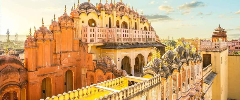 From New Delhi: Jaipur Day Trip by Train or Car - Hawa Mahal: latticework that rewards close attention